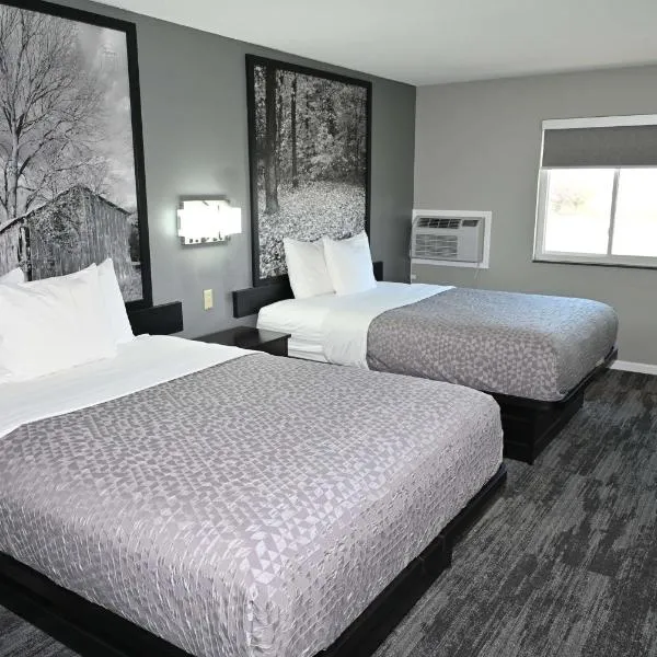Super 8 by Wyndham Higginsville, hotel di Higginsville
