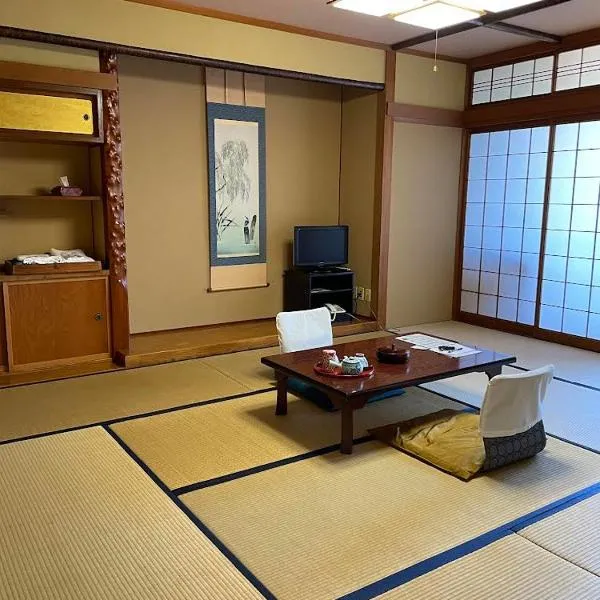 川端屋　kawabataya, hotel v destinaci Minamiechizen
