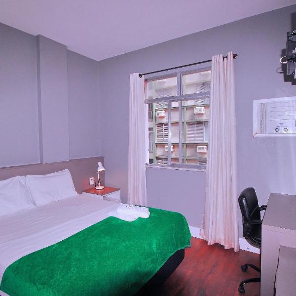 Fantastico Sala e Quarto no posto 5 em Copacabana - Foto 5