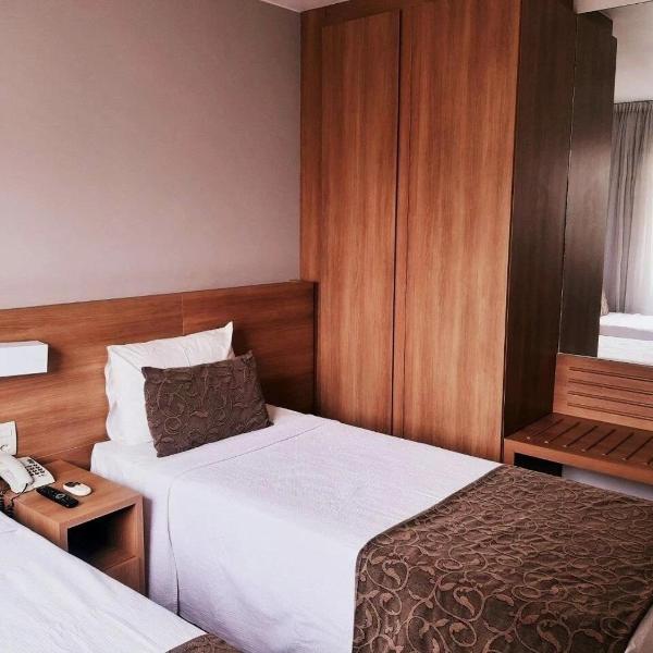 MELHOR Localização na Barra da Tijuca- Apartamento com Ar, wifi, microondas - Foto 2