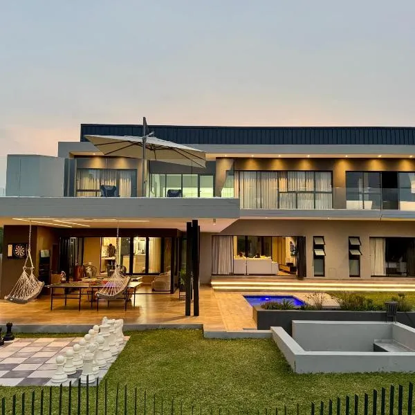 The Views at 492 Euphoria Golf Estate, hotel v destinaci Naboomspruit