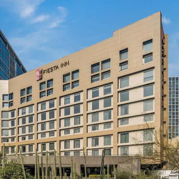 Fiesta Inn Monterrey Valle, hotel v mestu Monterrey