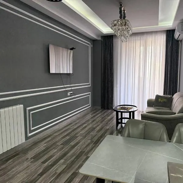 Crystal Apartments، فندق في تبليسي