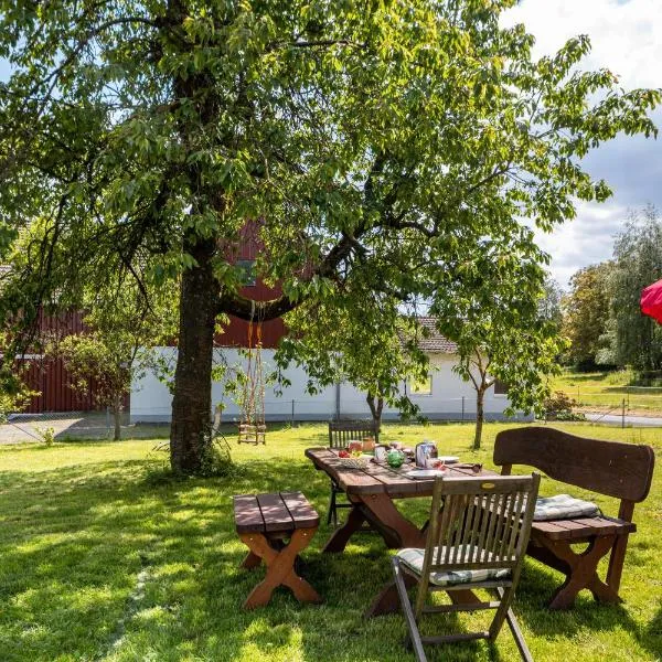 Grashüpfer bis 4 Pers, hotel v destinaci Freiensteinau