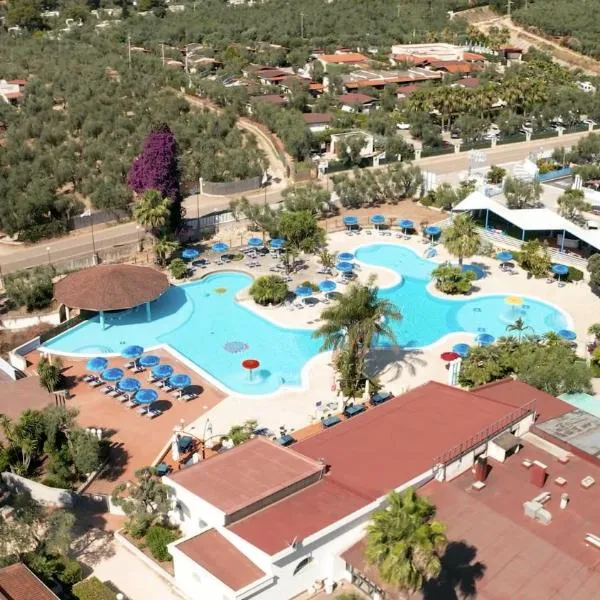 Merino Vacanze Villaggio, hotel ve Vieste