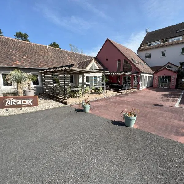 Hotel ARBOR - Les Hunaudieres - Le Mans Sud - Mulsanne – hotel w mieście Mulsanne