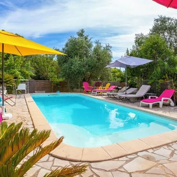 Magnifique villa La Fenière En Provence, hotel in Aubagne