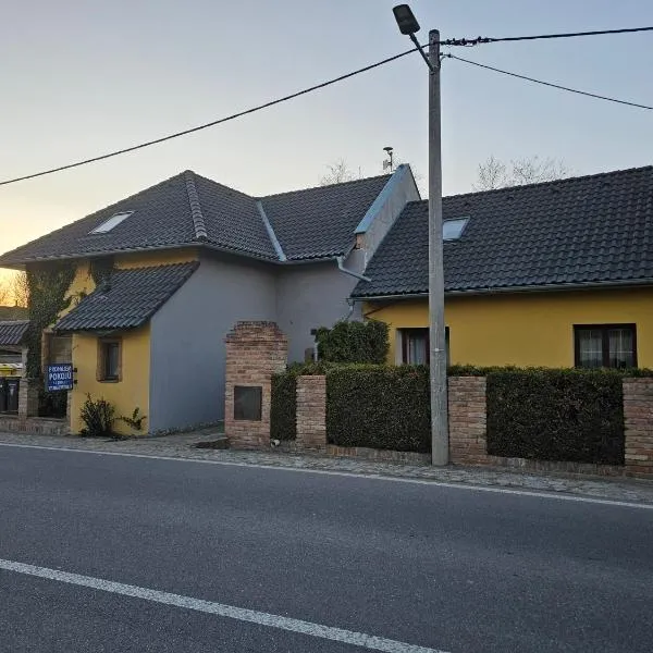 Ubytování u Kotrnců, hotel v destinaci Vítonice