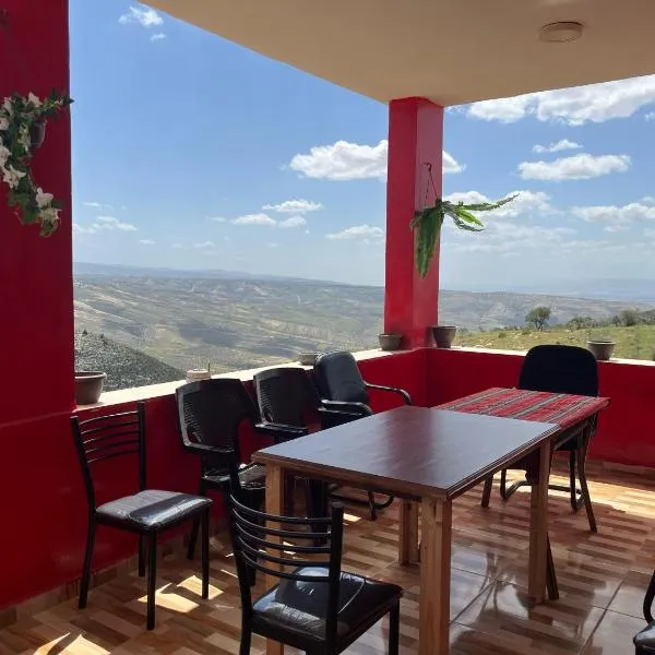 Al-Bustan House& Umm Qais, hotel v destinaci Um Qeis