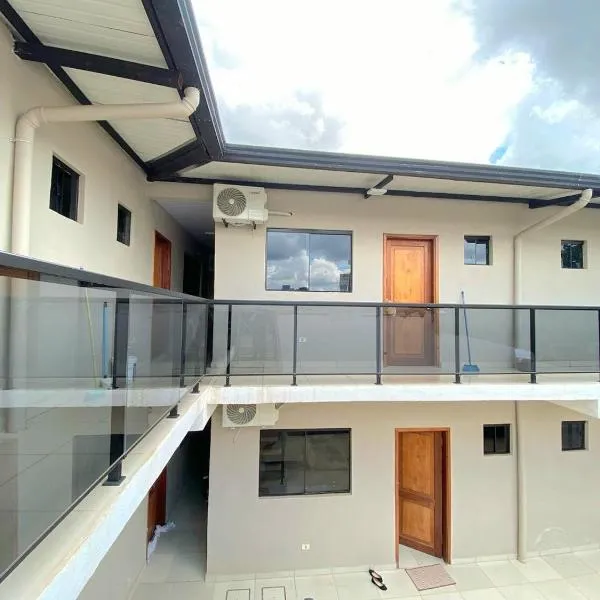 Departamento Amoblado en Ciudad del Este, hotell sihtkohas Ciudad del Este