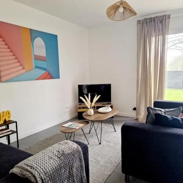 Maison avec jardin en plein coeur de la Gacilly, hotel v destinaci La Gacilly