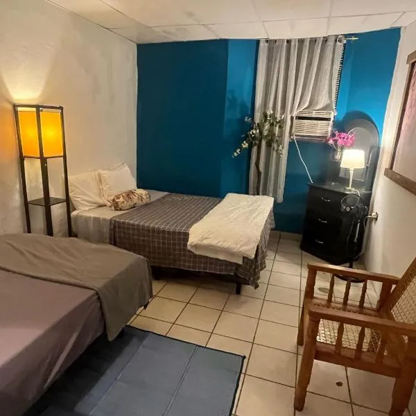 casa de elena, hotel in Santa Ana