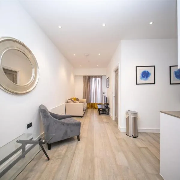Free Parking & Gym, 1 bed - 10 min from Slough Station, hotel v destinaci Slough