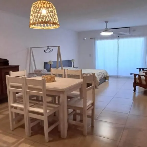 B&B Mono Ambiente, hotel v destinaci Concordia