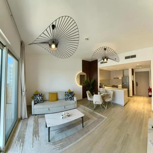 Stunning 2 bedroom, 4beds in Yas Island ! 6 guests, hotel di Abu Dhabi