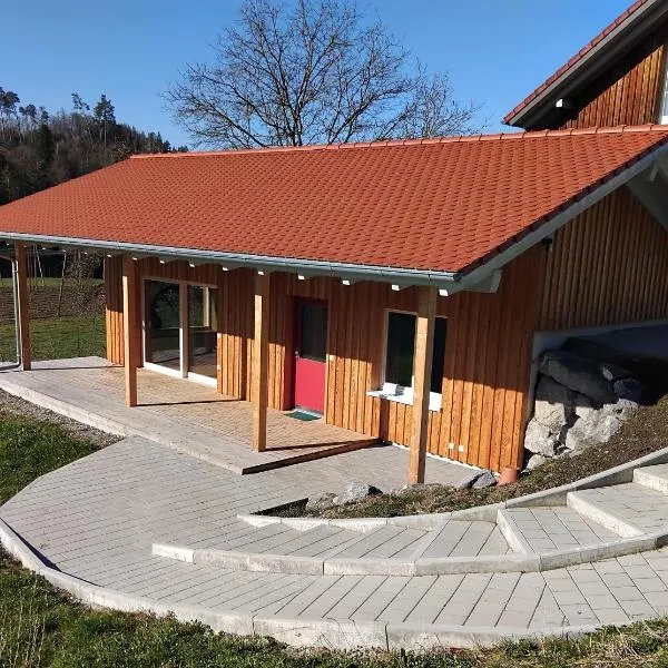 Ferienhaus nähe Bodensee, Hotel in Neukirch