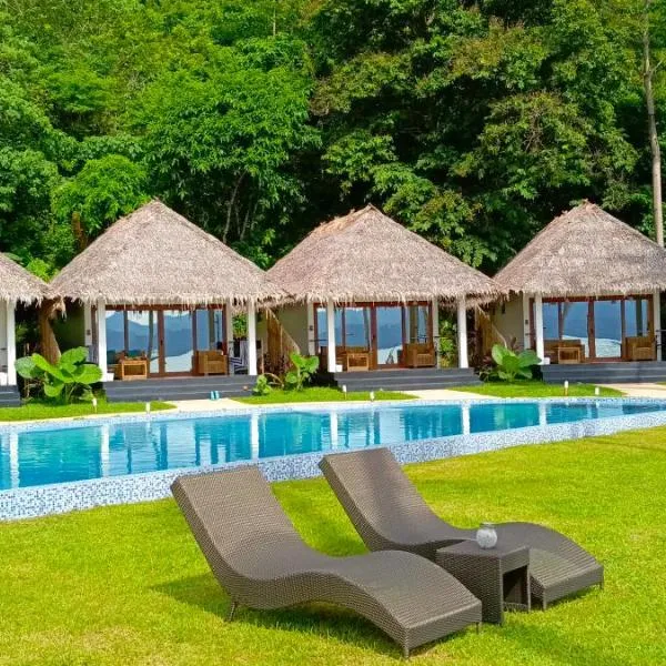 Bebeladan Beach Eco-Resort, The Last Indigenous Corner, hotel u gradu 'El Nido'