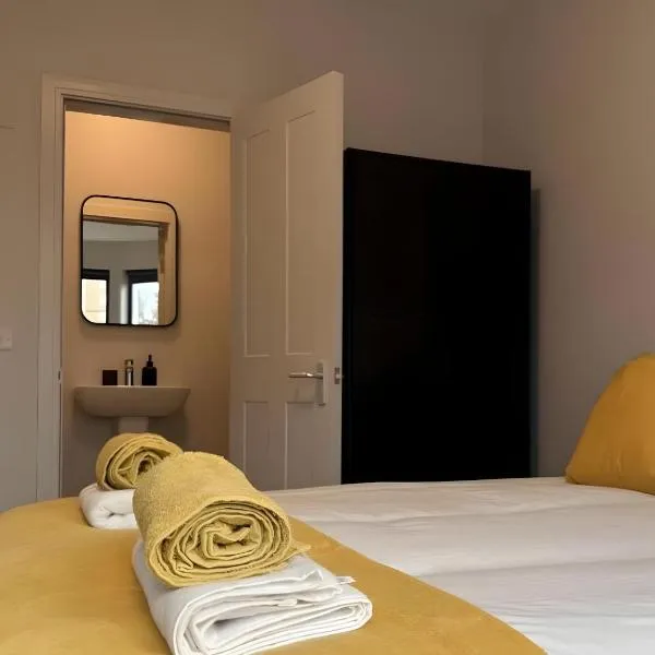 Affordable Master Room Stay Abu Dhabi, hotel em Abu Dhabi