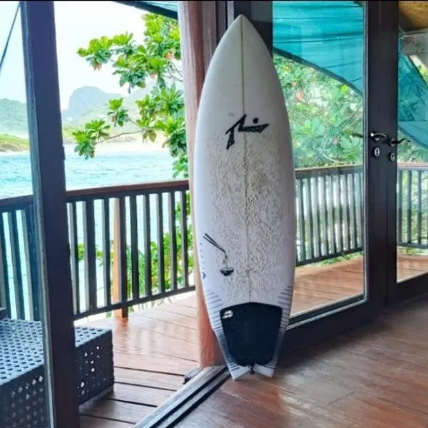 Castaway Surf Retreat, hotel in Sekongkang