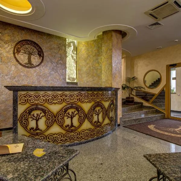 Khan-Chinar Hotel, hotel di Dnipro