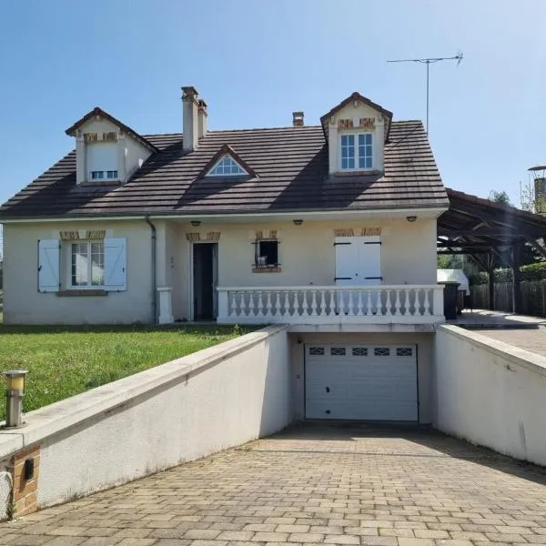 Maison Sérénité, hotel v destinaci Lailly-en-Val