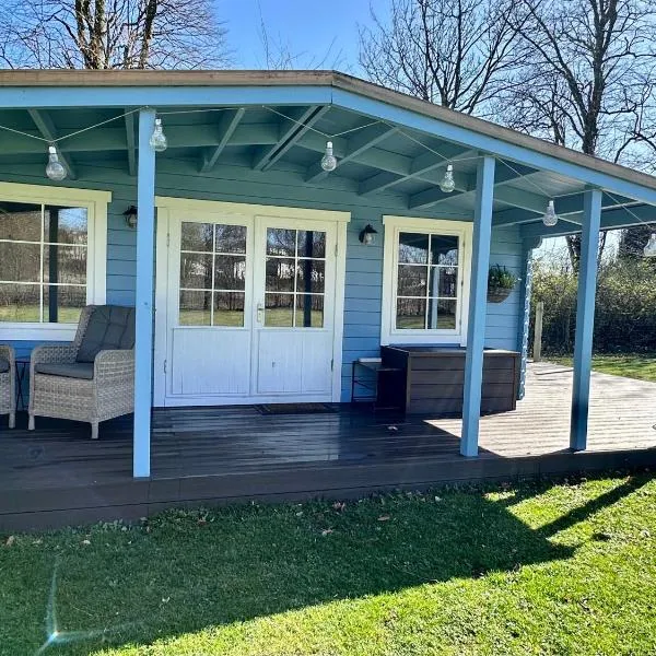 Oak View Lodge: Cosy, Countryside Retreat, hotel v destinaci Maybole