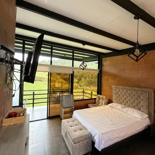 Suites del Lago, hotel v destinaci Marinilla