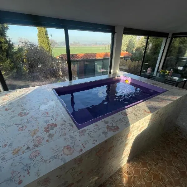 HEARTS & PONIES - Retiro Rural Privado con Piscinas, hotel em Chinchón