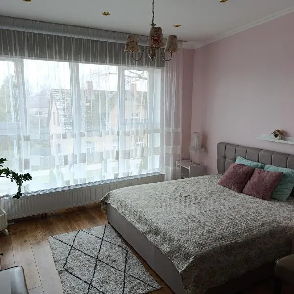 Liepu ielas rezidence, hotel in Valmiera