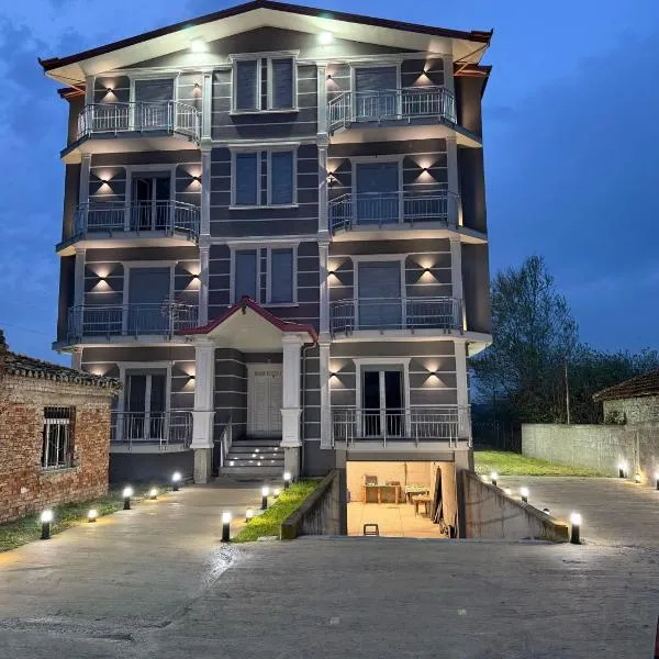 Namelijan's Hotel, hotel v destinaci Spille