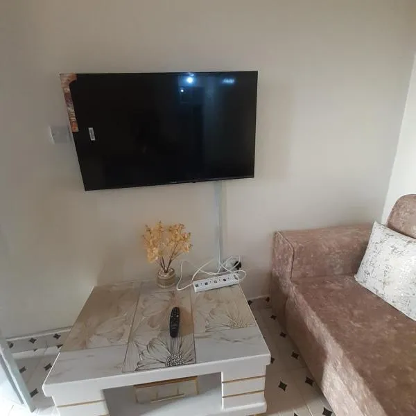 Tabz BnB, готель у місті Masaku