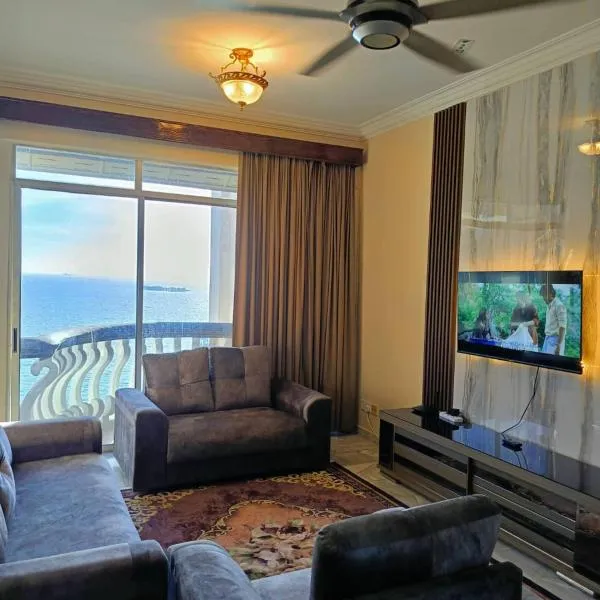 ERICCA 3 Bedroom Seaview Suite, Glory Beach Resort, PD, hotel a Port Dickson
