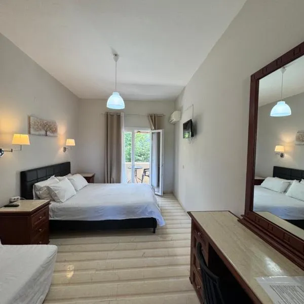 Olive Garden Studios & Apartments, hotell sihtkohas Acharávi
