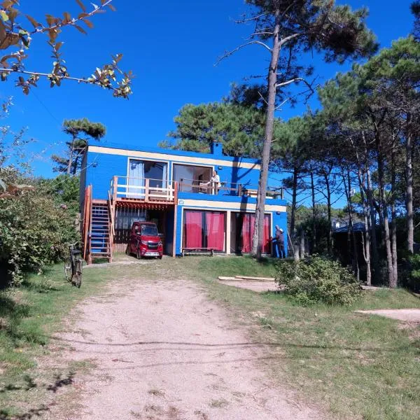 Hostel Azul con jacuzzi, hotel in Punta Del Diablo