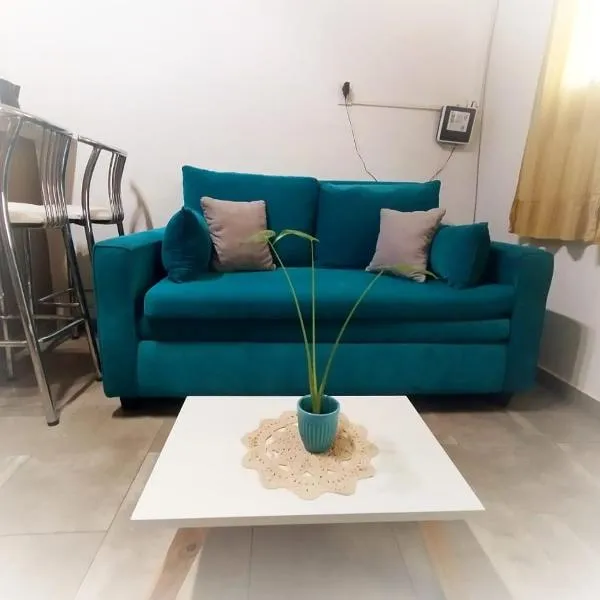 Minicasa moderna, hotel in Castelar