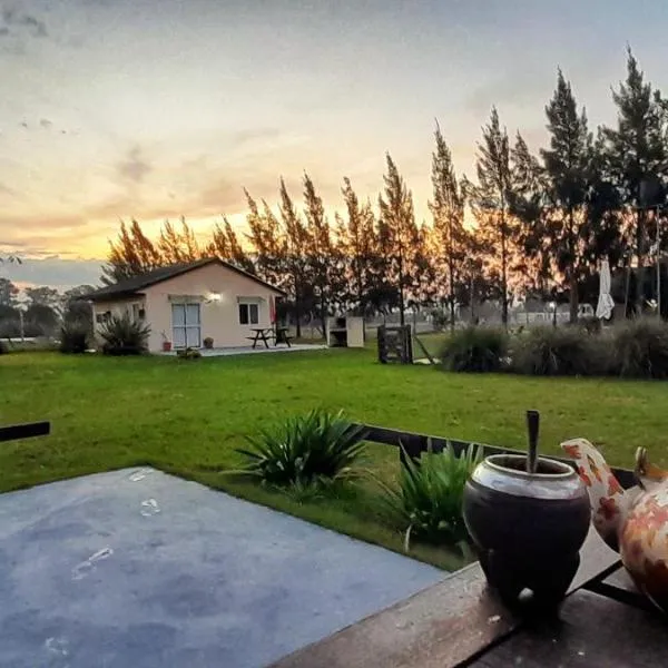 Cabaña en barrio los Antiguos, hotel v destinaci Chascomús