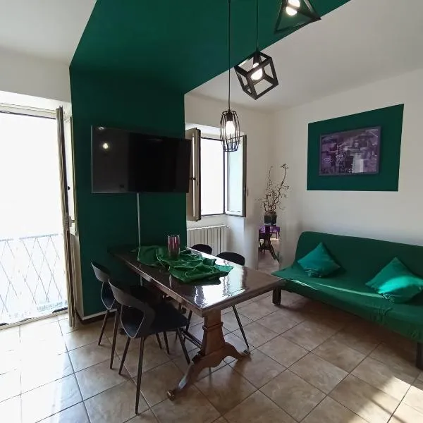 Ortacolorhome GreenHome-Boleto, hotel in Madonna del Sasso