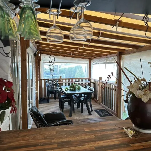 Mobile home Harley，位于弗雷瑞斯的酒店