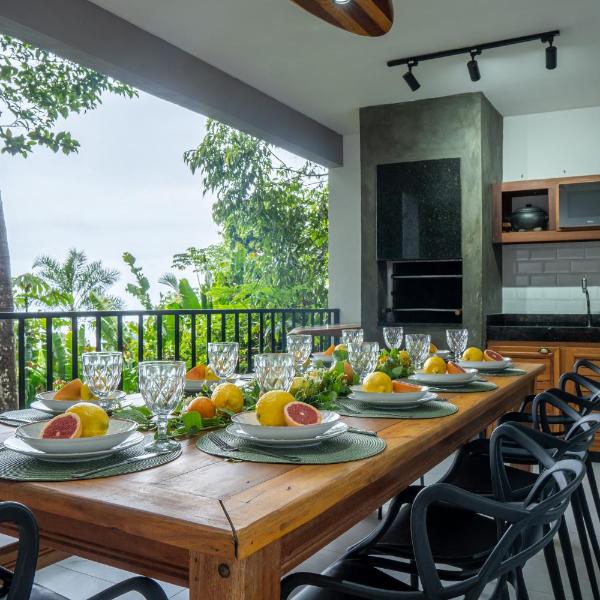 Casa em Ubatuba com incrível vista para o mar e mata Atlântica