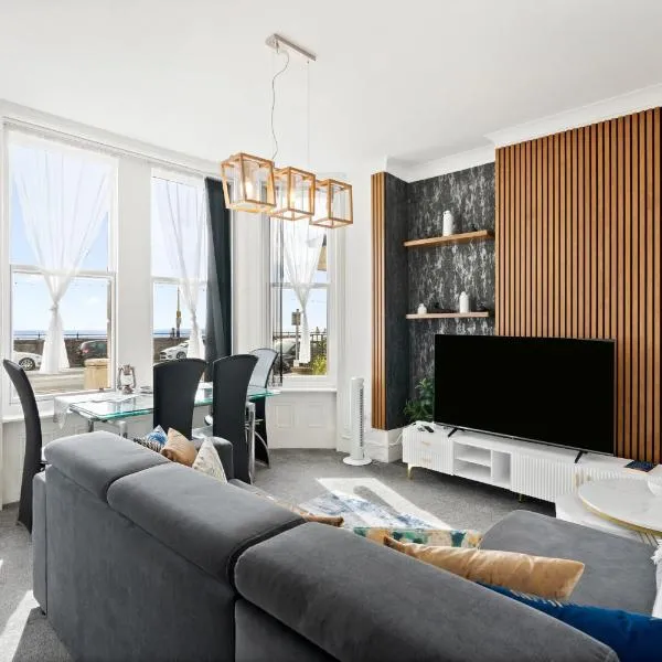 Lovely Seafront Flat by Eastbourne Beach, Hotel in Eastbourne