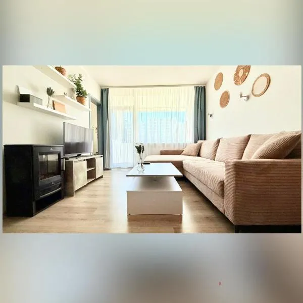 Family Lodge - familienfreundliches Appartement mit zwei Schlafzimmern im Ferienpark Hahnenklee, khách sạn ở Goslar