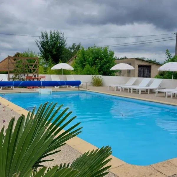 Les Jardins de Virginie, hotel v destinaci Archignac