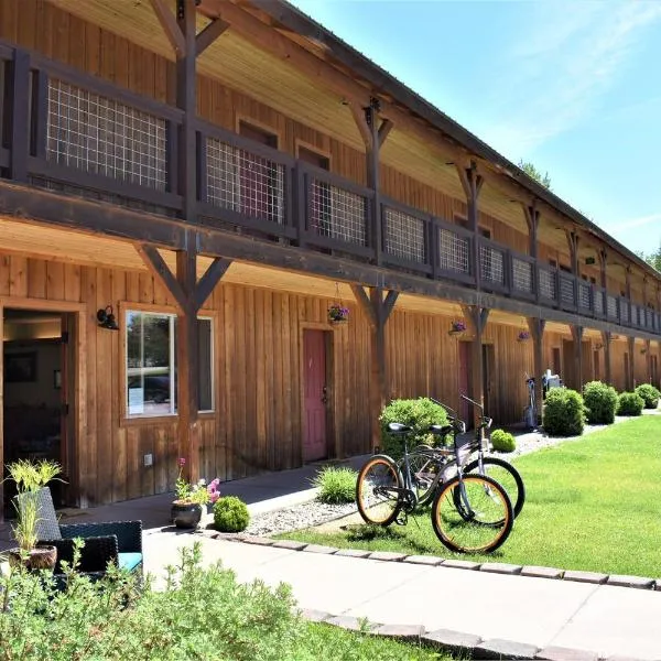 Methow River Lodge and Cabins, hotel v destinaci Winthrop