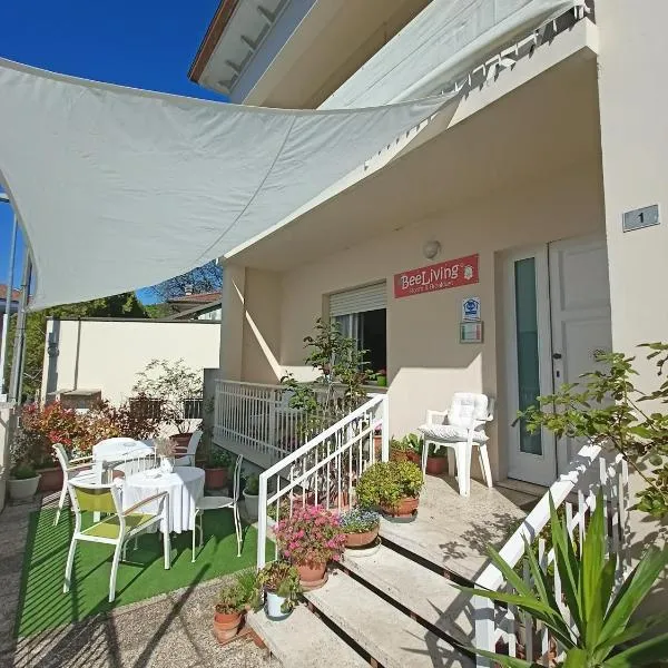 BeeLiving Room&Breakfast, hotel in Riccione