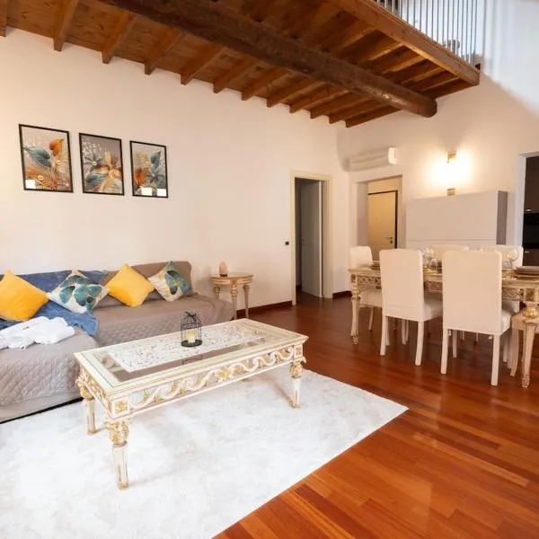 Ferrara Prestige - Stile & Comfort nel cuore Estense, hotel v destinácii Ferrara