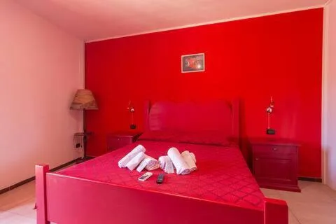 Al ViaVai, hotel in San Cosmo Albanese