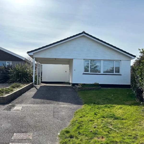 Sea View Bungalow in Carbis Bay Sleeps 6、Carbis Bayのホテル