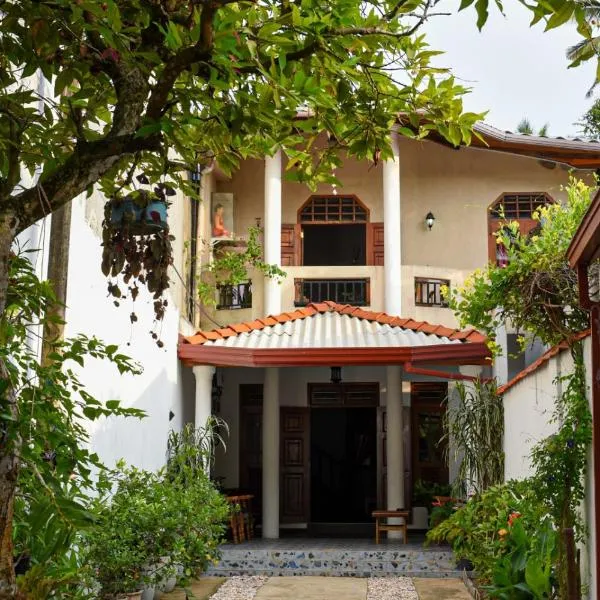 4ty two Homestay Galle，位于高尔的酒店
