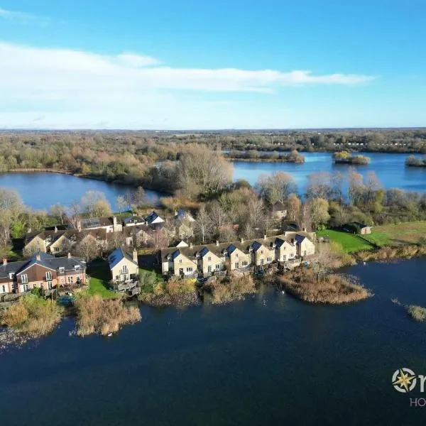 Mill Village 66, Damsel Cottage - P, hotel a Somerford Keynes