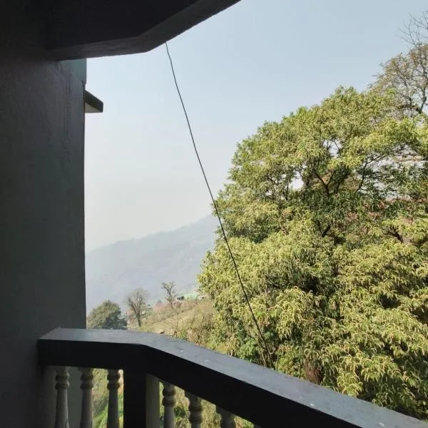 Hotel Sakura Mountain view Near Darjeeling Toy Train Station photo 2